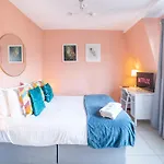 Apartment Central London